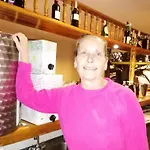 Amparo Hayas Gasthuis 3*
