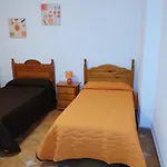 Amparo Hayas Gasthuis 3*