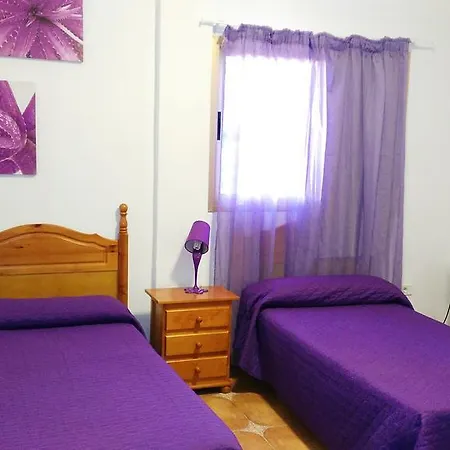 Amparo Hayas 2*