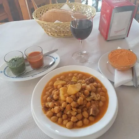 Konukevi Amparo Hayas 2*