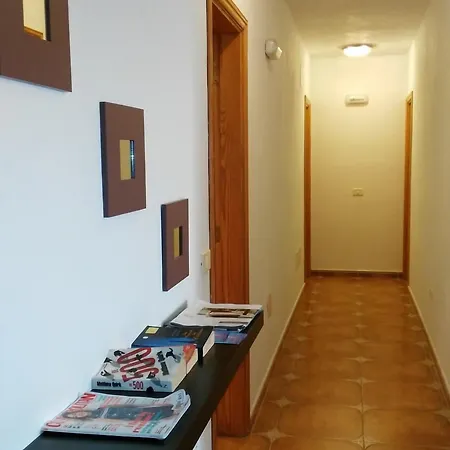 Amparo Hayas Πανσιόν 3*